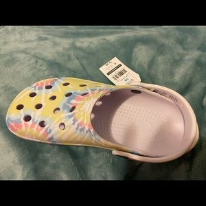 Single Right Tie Dye Shoe. Woman’s size 10. NWT